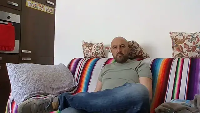 Snapshot of maxxxio12 chatting on 11, 4, 2026 maxxxio12 online show from 11, 4, 2026