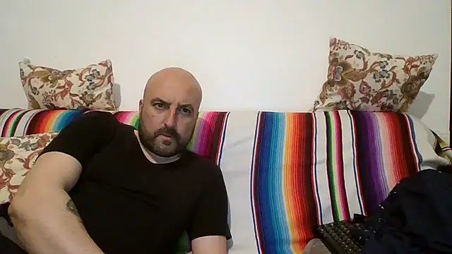 Snapshot of maxxxio12 chatting on 14, 4, 2026 maxxxio12 online show from 14, 4, 2026