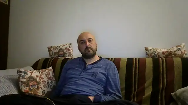 Snapshot of maxxxio12 chatting on 27, 4, 2026 maxxxio12 online show from 27, 4, 2026