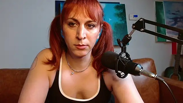 ChewyCandy online show from 29, 10, 2025