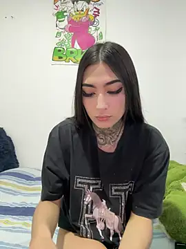 Lilith Thompson online show from 17, 3, 2025