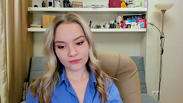 Snapshot of Kara_Smith_ chatting on 9, 12, 2024 Kara Smith  online show from 9, 12, 2024