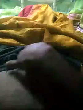 Snapshot of Suvo77Midnight chatting on 7, 11, 2025 Suvo77Midnight online show from 7, 11, 2025