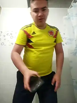 Snapshot of Andy-rtg chatting on 16, 11, 2025 Andy-rtg online show from 16, 11, 2025