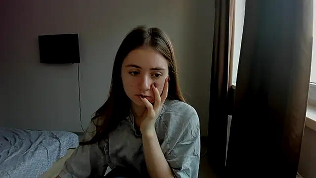 LilyHaart online show from 12, 11, 2025