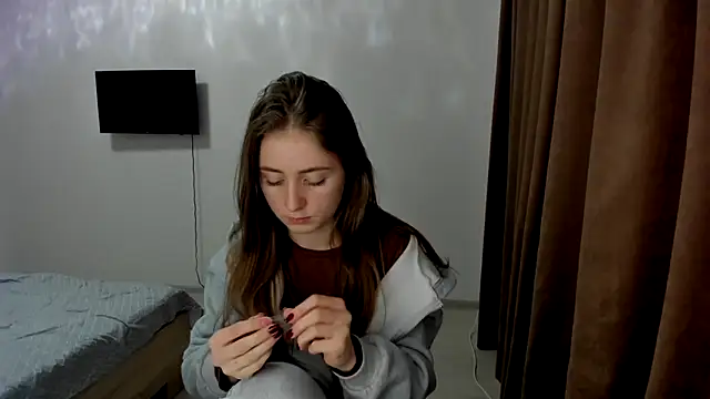 LilyHaart online show from 12, 11, 2025