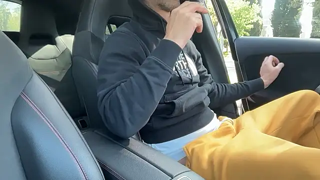 Snapshot of JOREDDs chatting on 6, 4, 2026 JOREDDs online show from 6, 4, 2026