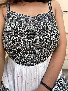 lustyindiancouple online show from 21, 2, 2026