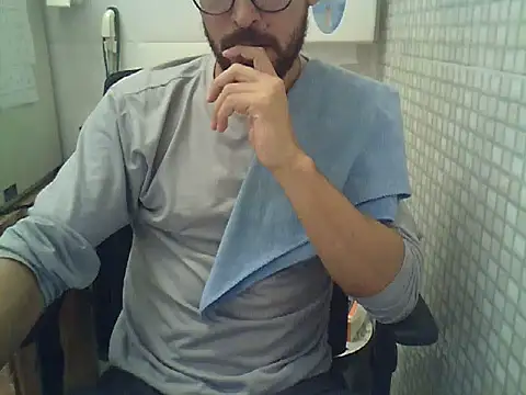 Snapshot of pdasgyn chatting on 10, 3, 2026 pdasgyn online show from 10, 3, 2026