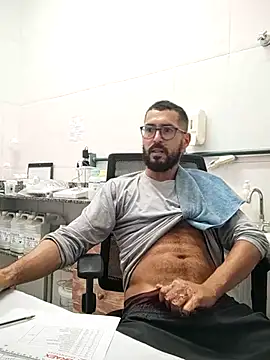 Snapshot of pdasgyn chatting on 7, 4, 2026 pdasgyn online show from 7, 4, 2026