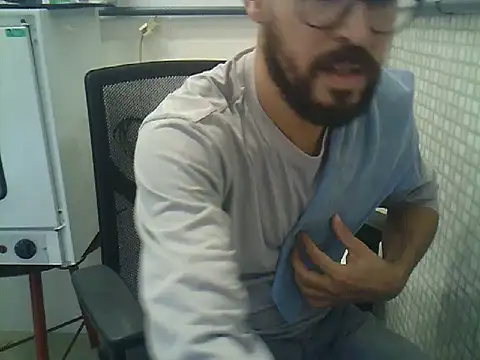 Snapshot of pdasgyn chatting on 15, 4, 2026 pdasgyn online show from 15, 4, 2026