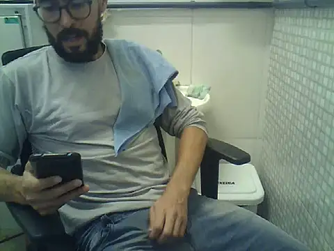 Snapshot of pdasgyn chatting on 15, 4, 2026 pdasgyn online show from 15, 4, 2026