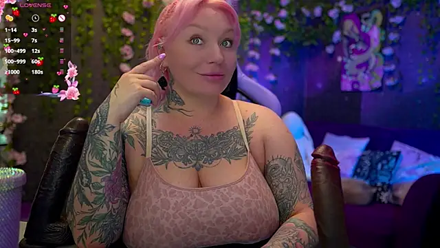 Snapshot of BlackedBarbie chatting on 19, 10, 2025 BlackedBarbie online show from 19, 10, 2025