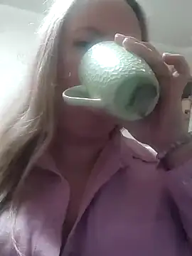 Snapshot of Irina3718 chatting on 12, 3, 2025 Irina3718 online show from 12, 3, 2025