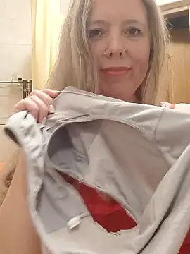 Snapshot of Irina3718 chatting on 7, 10, 2025 Irina3718 online show from 7, 10, 2025