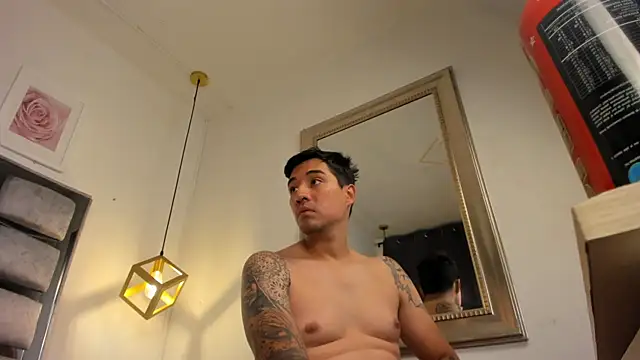 Snapshot of valery_and_Dani_ chatting on 18, 11, 2025 valery and Dani online show from 18, 11, 2025