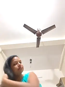 Snapshot of Arohi35 chatting on 22, 9, 2025 Arohi35 online show from 22, 9, 2025