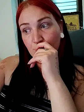 TiffiChantiT2 online show from 1, 6, 2026