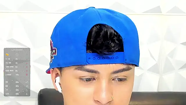 Snapshot of Sam_Daves chatting on 12, 11, 2025 Sam Daves online show from 12, 11, 2025