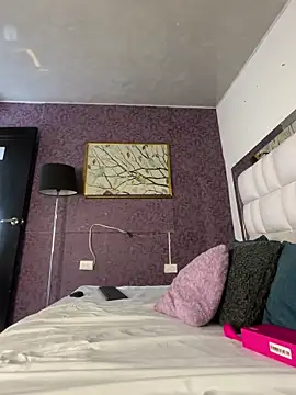 LunaCandy  online show from 4, 12, 2025