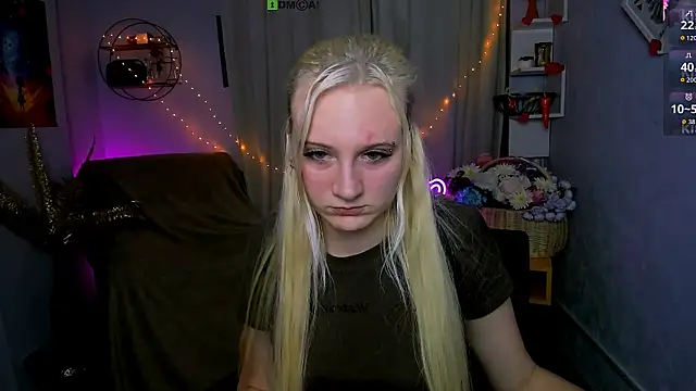 Snapshot of madam_uliis chatting on 2, 4, 2026 madam uliis online show from 2, 4, 2026