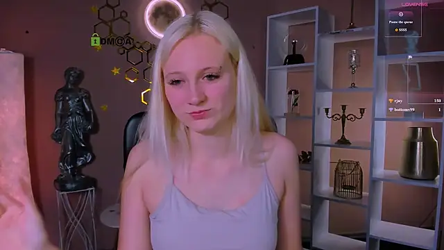 Snapshot of madam_uliis chatting on 16, 6, 2026 madam uliis online show from 16, 6, 2026