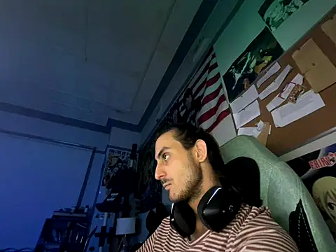 twink69Finger online show from 29, 10, 2025