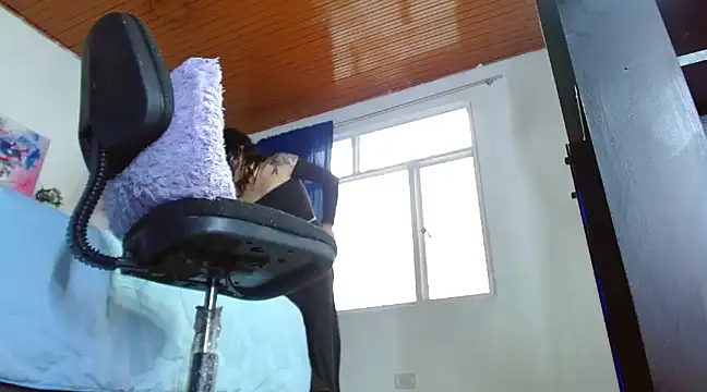 mia velvet1 online show from 14, 3, 2025