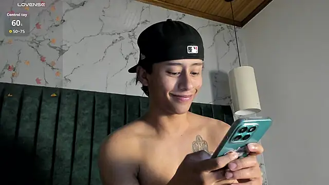 Snapshot of labrinthteasing chatting on 18, 9, 2025 labrinthteasing online show from 18, 9, 2025