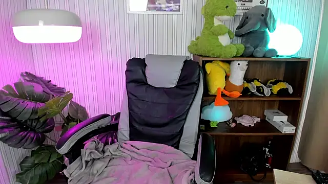 Miyuki wolf online show from 16, 10, 2025