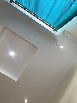 Ivelleee  online show from 5, 1, 2026