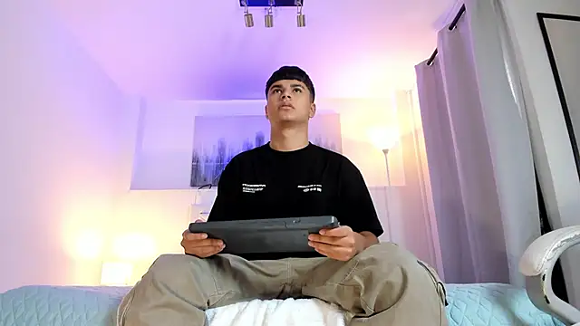 Snapshot of MathewAdams chatting on 15, 3, 2025 MathewAdams online show from 15, 3, 2025