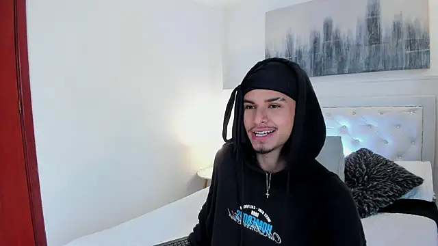 Snapshot of MathewAdams chatting on 30, 9, 2025 MathewAdams online show from 30, 9, 2025