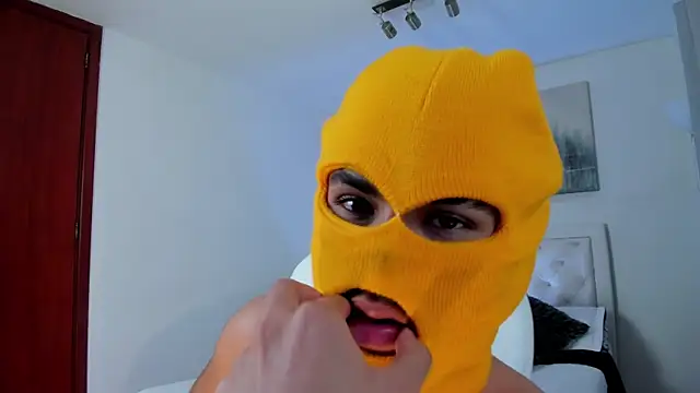 Snapshot of MathewAdams chatting on 1, 10, 2025 MathewAdams online show from 1, 10, 2025