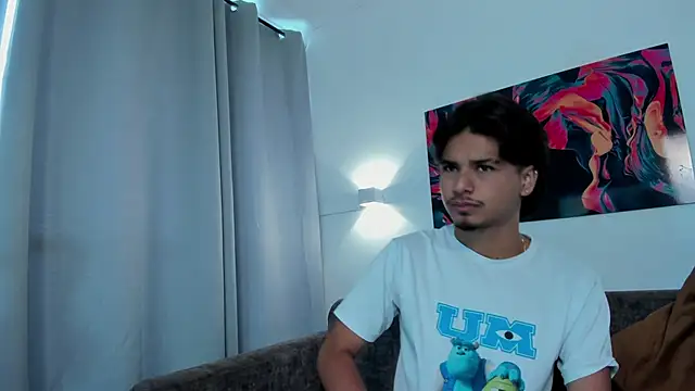 Snapshot of MathewAdams chatting on 18, 10, 2025 MathewAdams online show from 18, 10, 2025