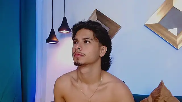 Snapshot of MathewAdams chatting on 8, 11, 2025 MathewAdams online show from 8, 11, 2025