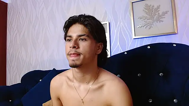 Snapshot of MathewAdams chatting on 11, 11, 2025 MathewAdams online show from 11, 11, 2025