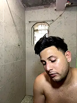 Snapshot of Mr_brian03 chatting on 12, 9, 2025 Mr brian03 online show from 12, 9, 2025