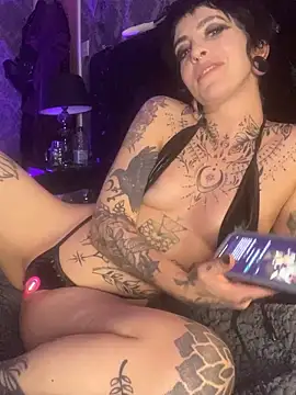 Snapshot of littleinkedblaise666 chatting on 23, 11, 2025 littleinkedblaise666 online show from 23, 11, 2025