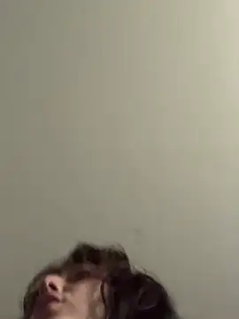 Snapshot of 2brokegirlz chatting on 12, 3, 2025 2brokegirlz online show from 12, 3, 2025