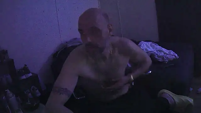 Muffdiver718 online show from 17, 1, 2026