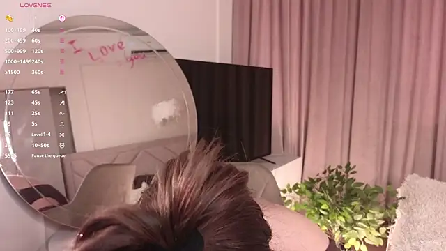 NormaCusson online show from 26, 10, 2025