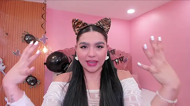 Snapshot of eva_sainnt chatting on 5, 10, 2025 eva sainnt online show from 5, 10, 2025