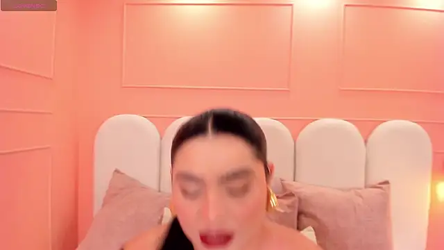 eva sainnt online show from 11, 11, 2025