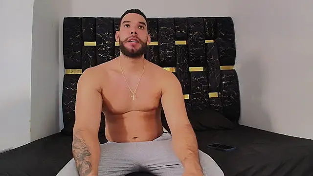 Snapshot of chris_blake__ chatting on 16, 12, 2025 chris blake online show from 16, 12, 2025