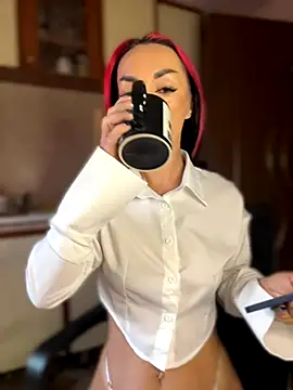 Snapshot of MeganFoxiy chatting on 25, 10, 2025 MeganFoxiy online show from 25, 10, 2025