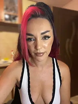 Snapshot of MeganFoxiy chatting on 26, 10, 2025 MeganFoxiy online show from 26, 10, 2025