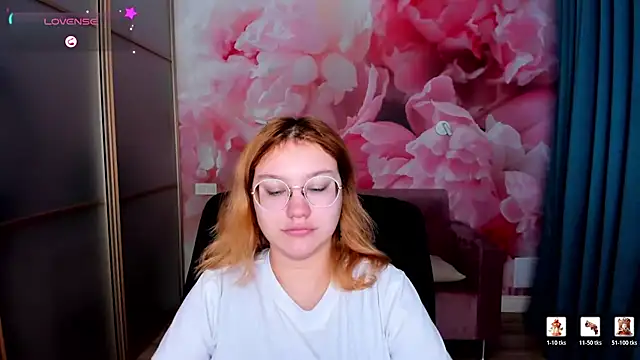 AngelinaLow online show from 11, 1, 2026