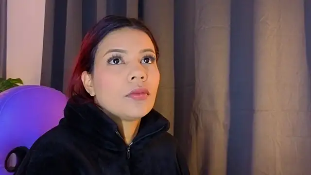 TiffanyWalk online show from 26, 11, 2025