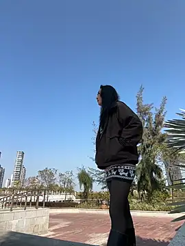 linger-23 online show from 13, 1, 2026